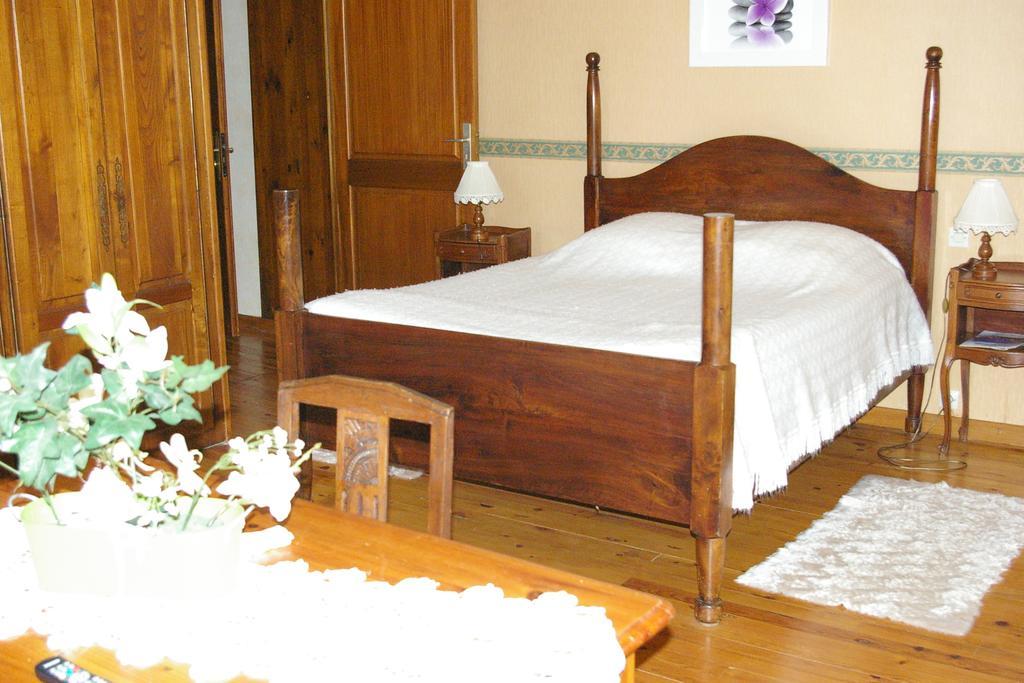 Chambres D'Hotes Du Maine Lalinde Zimmer foto