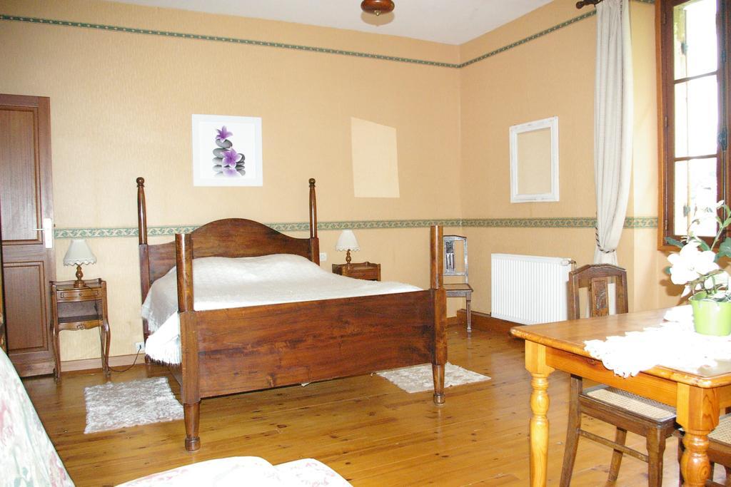 Chambres D'Hotes Du Maine Lalinde Zimmer foto